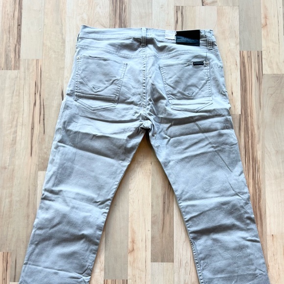 Hudson - Byron (Straight) 32 - Picture 5 of 8